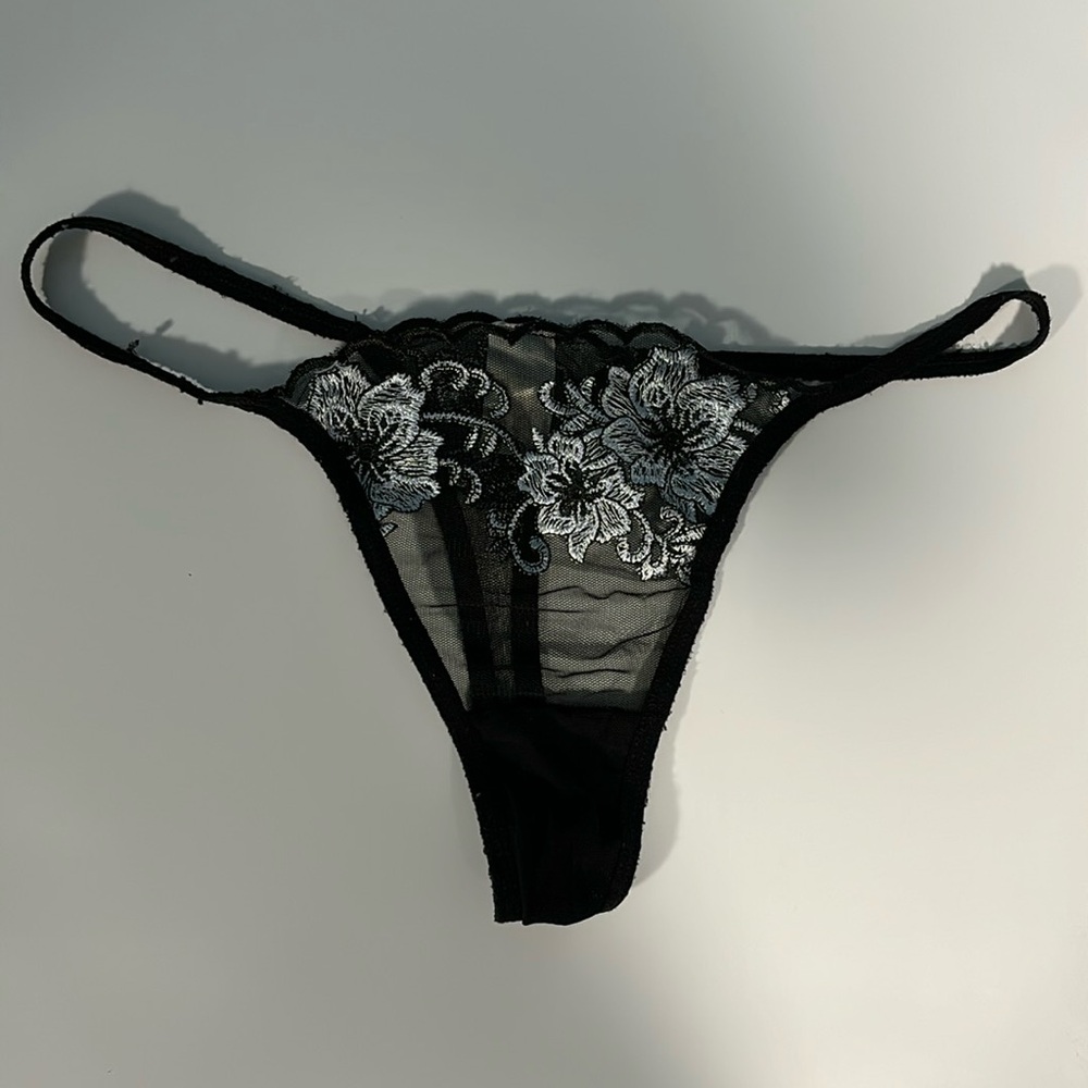 Knotty Knickers size L